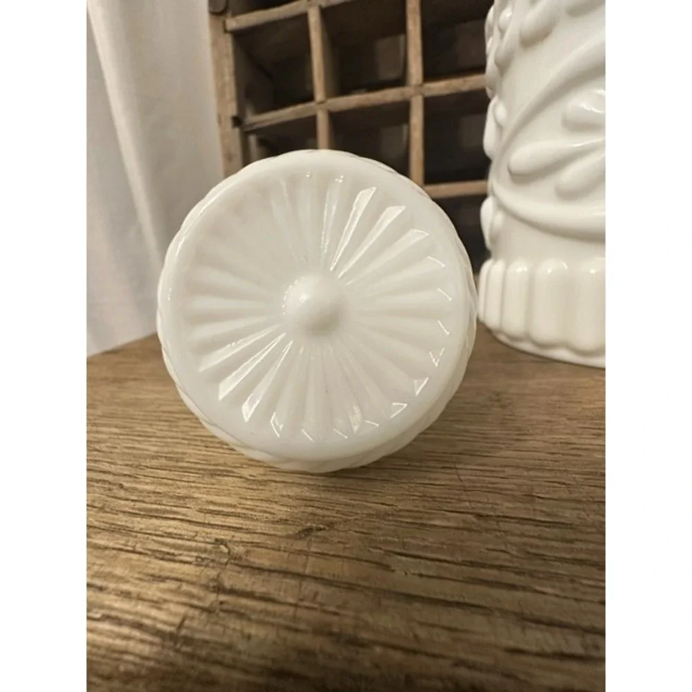 Vintage Jim Beam White Milk Glass Liquor Decanter